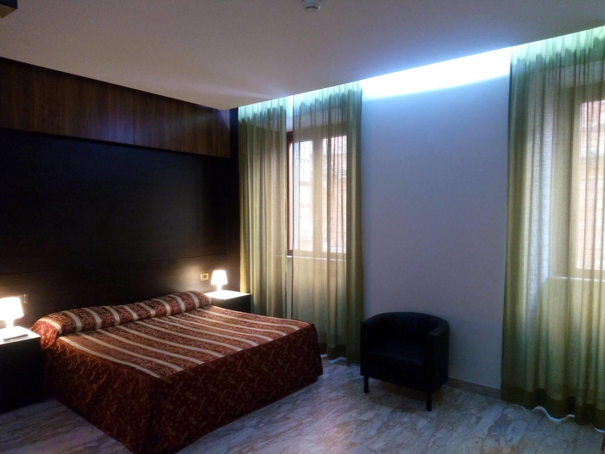 Hotel Milazzo Roma Екстериор снимка